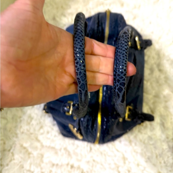 Michael kors authentic crossbody bag in great shape - Picture 4 of 8